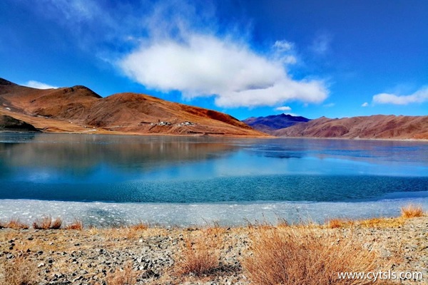 羊卓雍錯旅游攻略