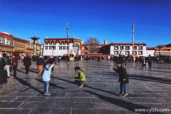 西藏住宿多少錢