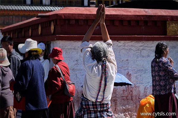 去西藏旅游必備物品