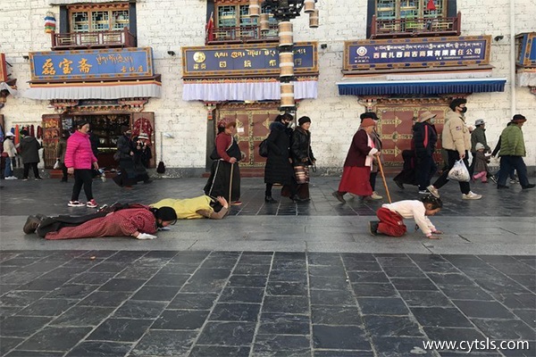 去西藏準備什么