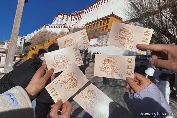 第一次去西藏跟團還是自由行