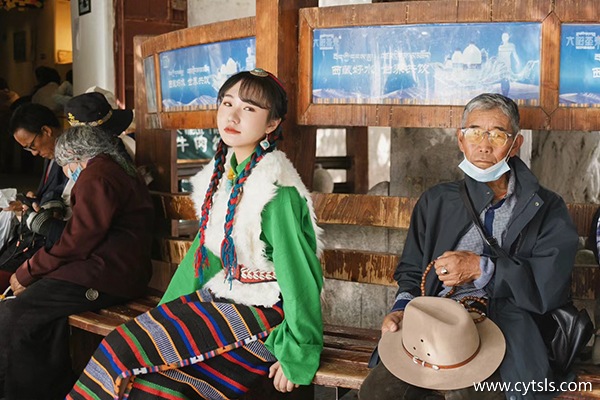 江蘇徐州到西藏跟旅游團(tuán)7天多少錢