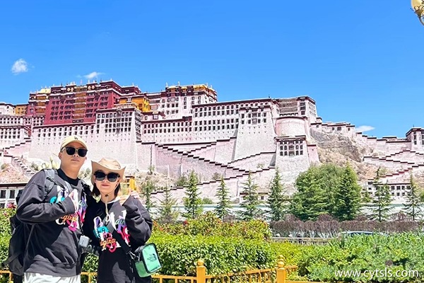 一家三口游西藏需要多少錢