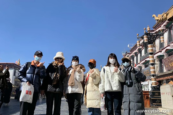 去西藏玩10天一人準備1萬夠嗎