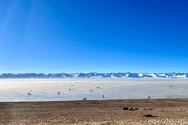 和朋友去拉薩帶多少錢